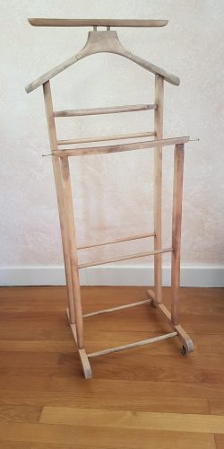 Valet de Nuit design Italien année 50 en hêtre relooké au naturel
